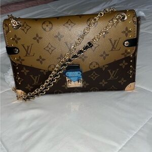 Cute fashion Two-Tone Monogram Chain Crossbody Bag - Brown & Tan